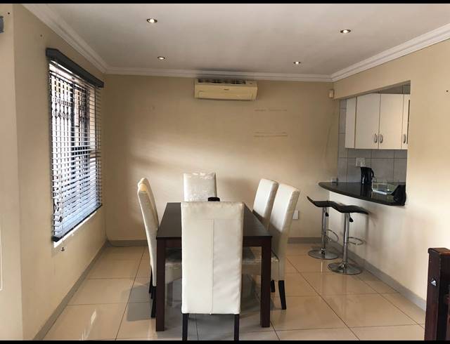 3 BEDROOM DUPLEX RENTED IN SHERWOOD